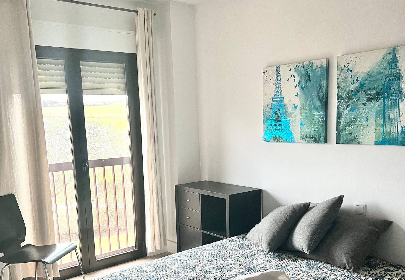 Apartamento en Villamañán - BaruHaus duplex piscina y parking Villamañan 