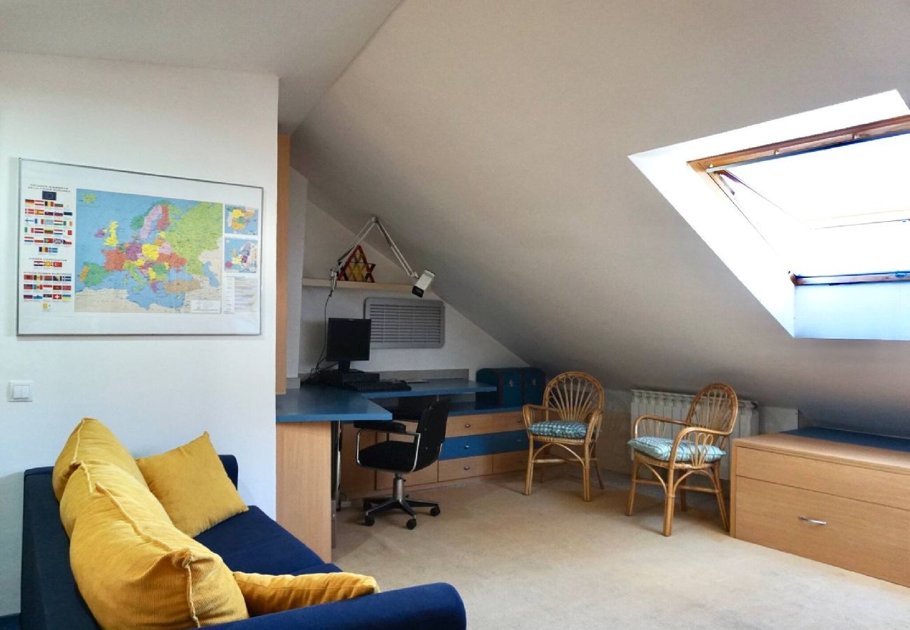 Apartamento en Villamañán - BaruHaus duplex piscina y parking Villamañan 