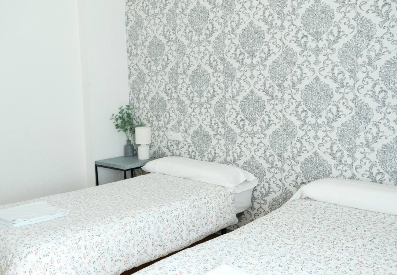Apartahotel en León - Hostel Rua 35 hab. 2 camas 