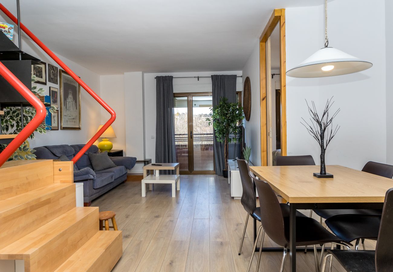 Apartment in Villamañán - BaruHaus duplex pool and parking 